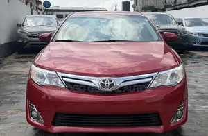 Toyota Camry XLE V6 4dr Sedan (3.5L 6cyl 6A) 2013 Red