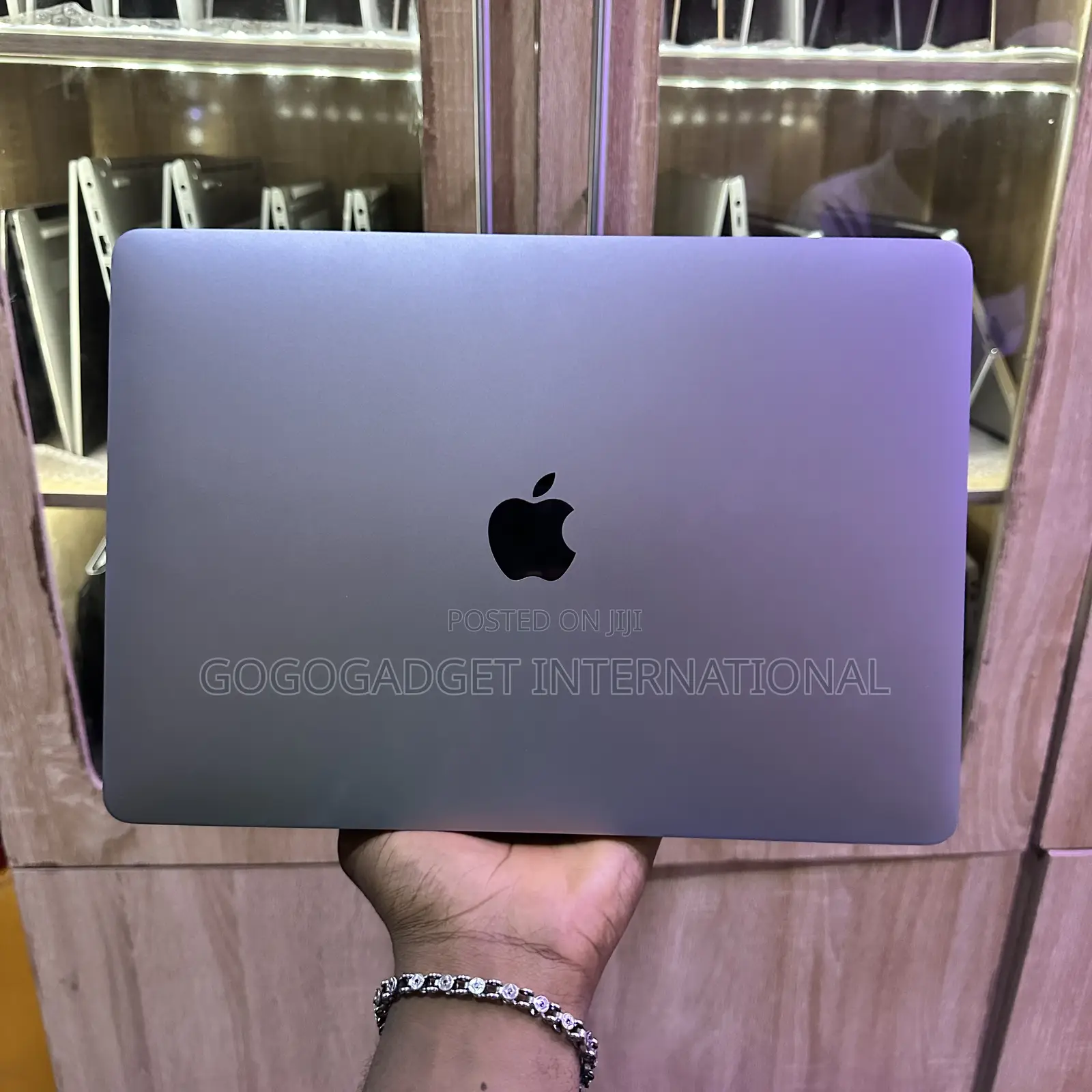 Laptop Apple MacBook Pro 2020 16GB Intel Core i7 SSD 512GB