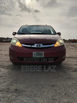 Toyota Sienna 2006 Red