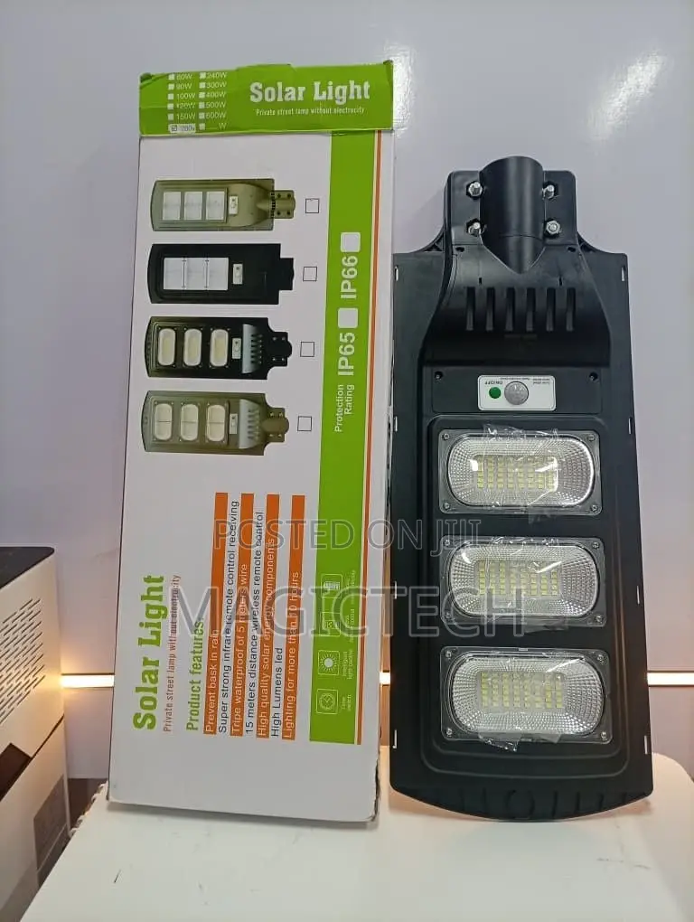 Suntrick 200w Solar Street Light