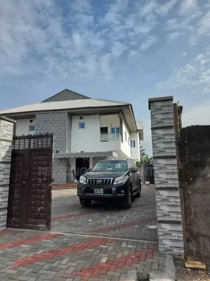 4bdrm Duplex in Unilag Estate, Lekki Expressway for sale
