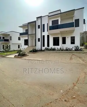4bdrm Duplex in Asokoro for sale