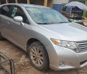 Toyota Venza 2011 Silver