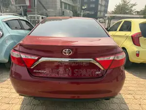 Toyota Camry 2016 Red