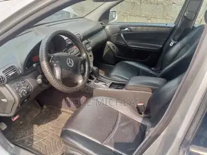 Mercedes-Benz C200 2004 Silver