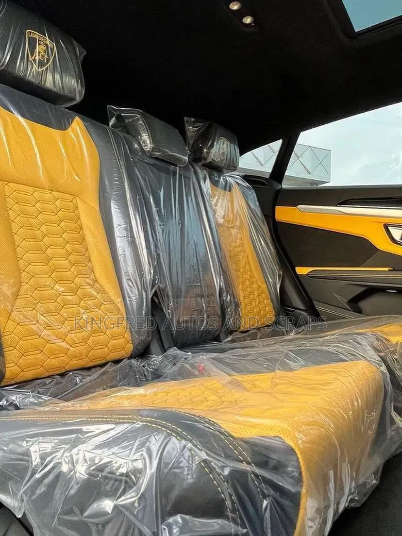 Lamborghini Urus Base 2019 Yellow