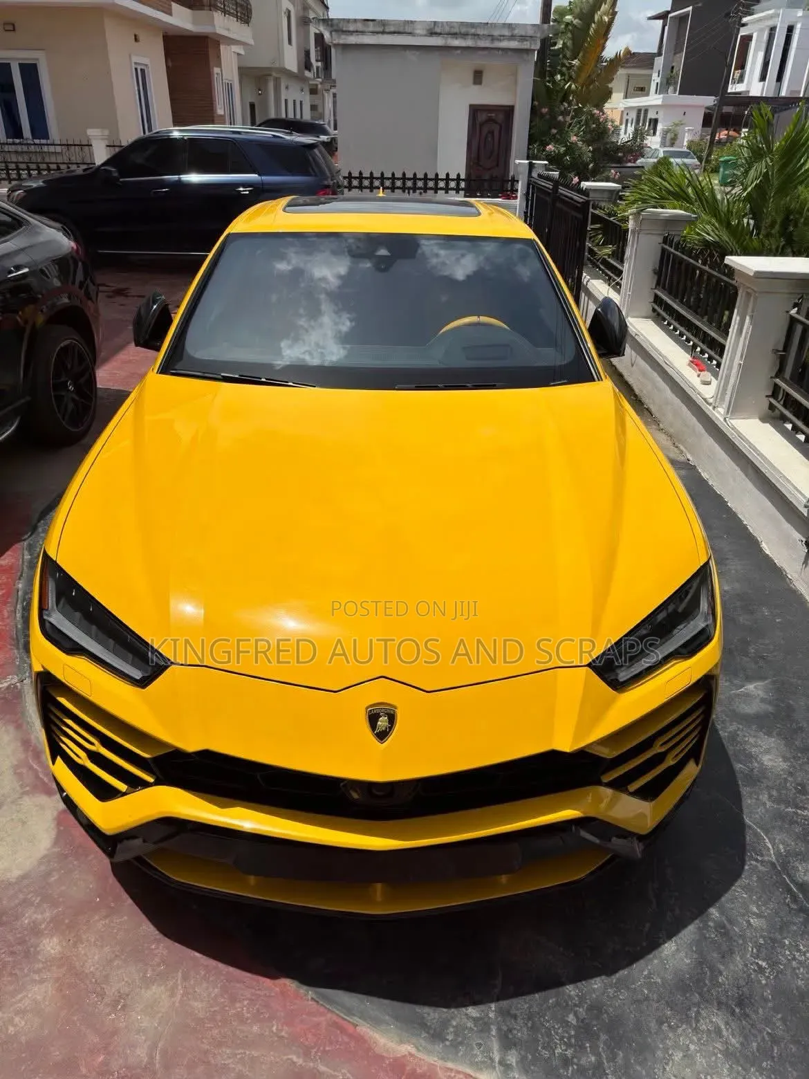 Lamborghini Urus Base 2019 Yellow
