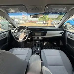 Toyota Corolla 2015 Black