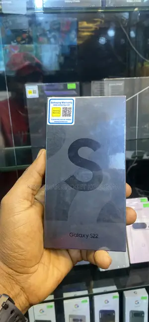 New Samsung Galaxy S22 5G 256 GB Gold