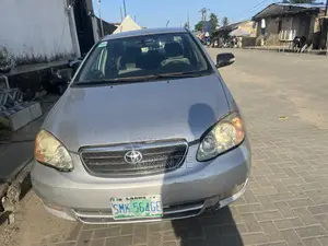 Toyota Corolla LE 2005 Silver