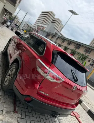 Toyota Highlander 2016 Red