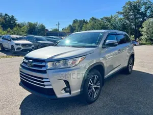 Toyota Highlander 2018 Silver