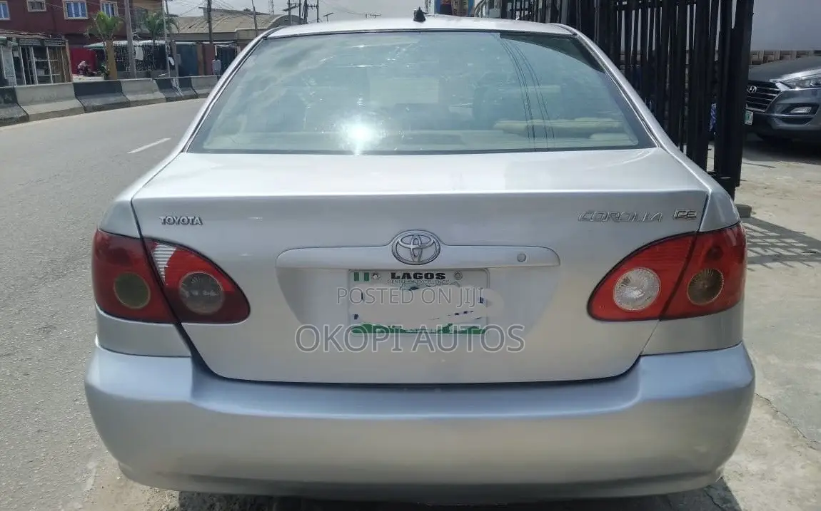 Toyota Corolla 2007 Silver