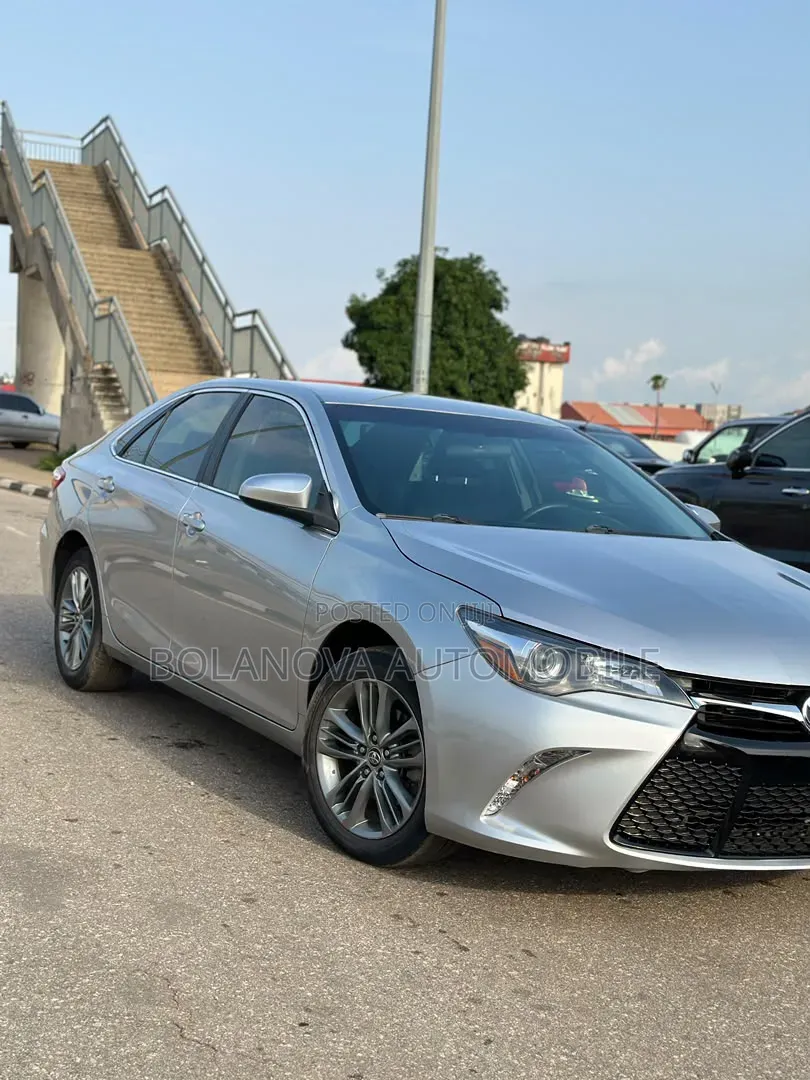 Toyota Camry 2015 Silver