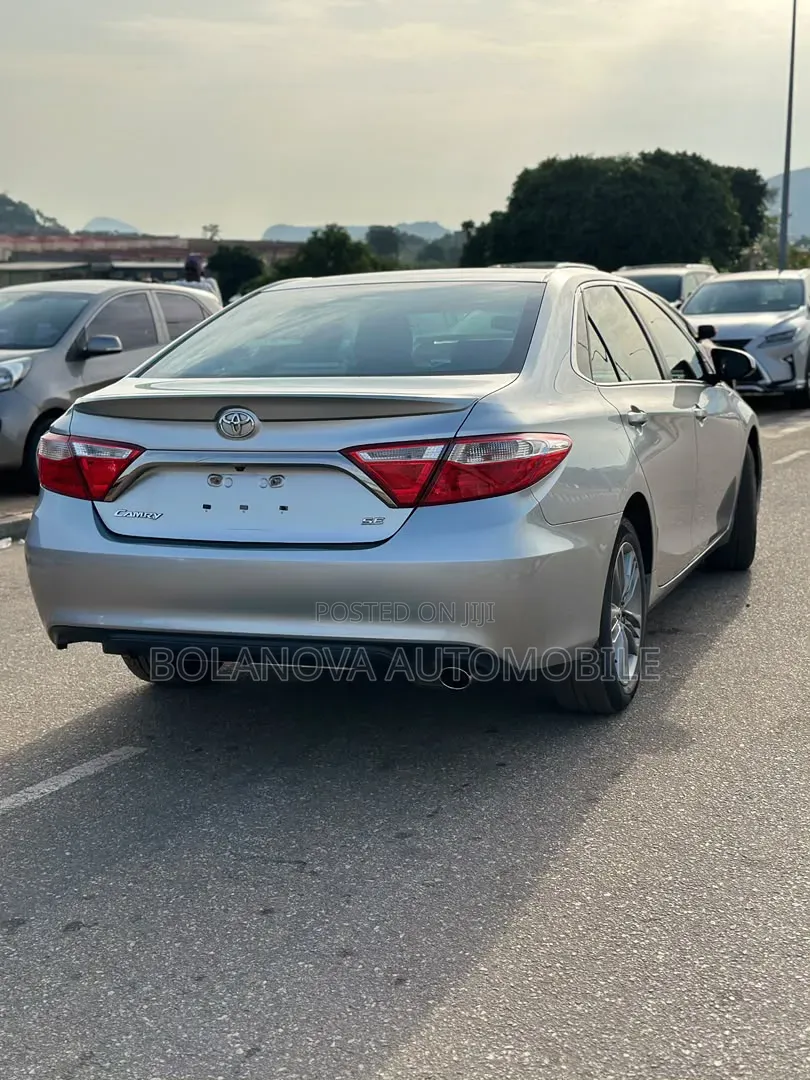 Toyota Camry 2015 Silver