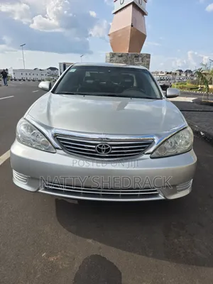 Toyota Camry 2005 Silver