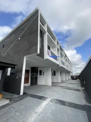 3bdrm Duplex in Abraham Adesanya Estate for rent