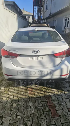 Hyundai Elantra 2014 White