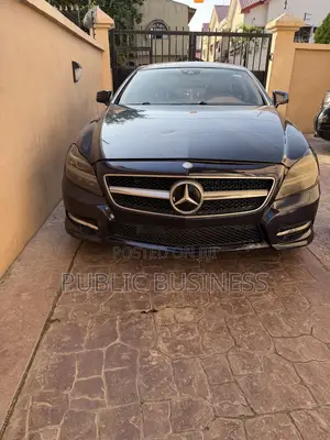 Mercedes-Benz CLS 550 2012 Blue