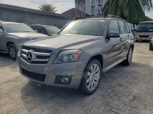 Mercedes-Benz GLK-Class 2010 Gray