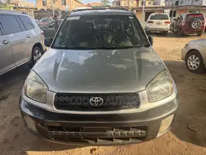 Toyota RAV4 2.0 4x4 2004 Silver