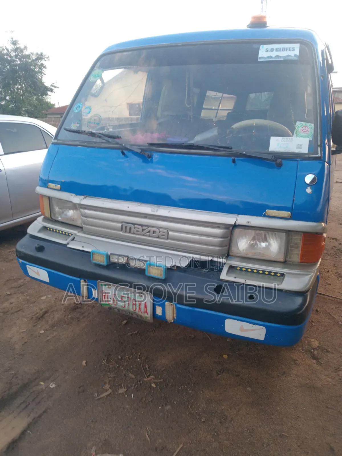 Mazda E2000 2002 Blue