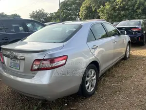 Toyota Camry LE 4dr Sedan (2.5L 4cyl 6A) 2011 White