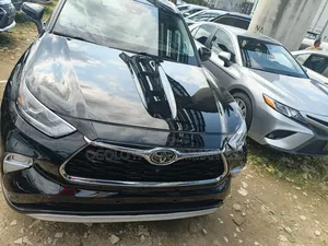 Toyota Highlander Limited 2022 Black
