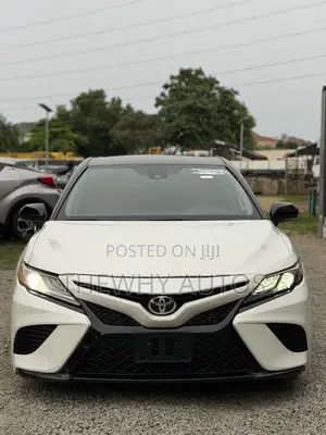 Toyota Camry XSE 2021 White