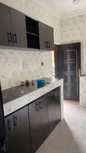 Furnished 3bdrm Apartment in Ponmile Real Estate, Idimu for rent