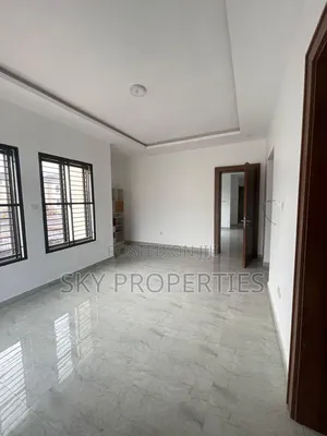 5bdrm Duplex in Onikoyi for rent