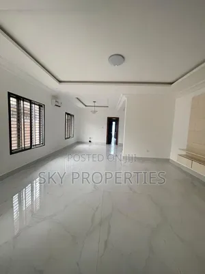 5bdrm Duplex in Onikoyi for rent