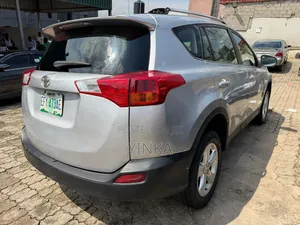 Toyota RAV4 2014 Silver