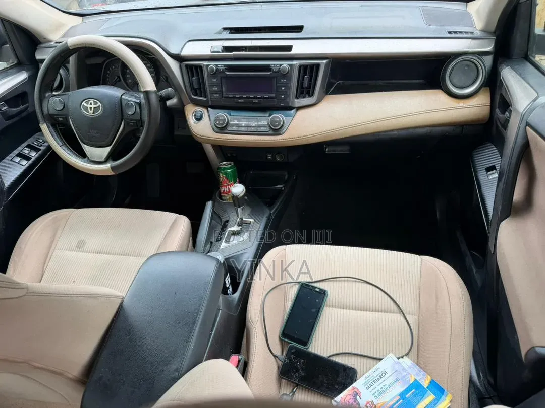 Toyota RAV4 2014 Silver