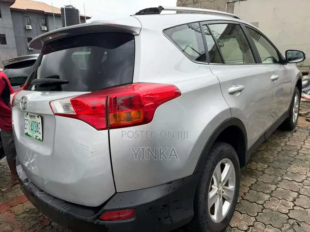Toyota RAV4 2014 Silver