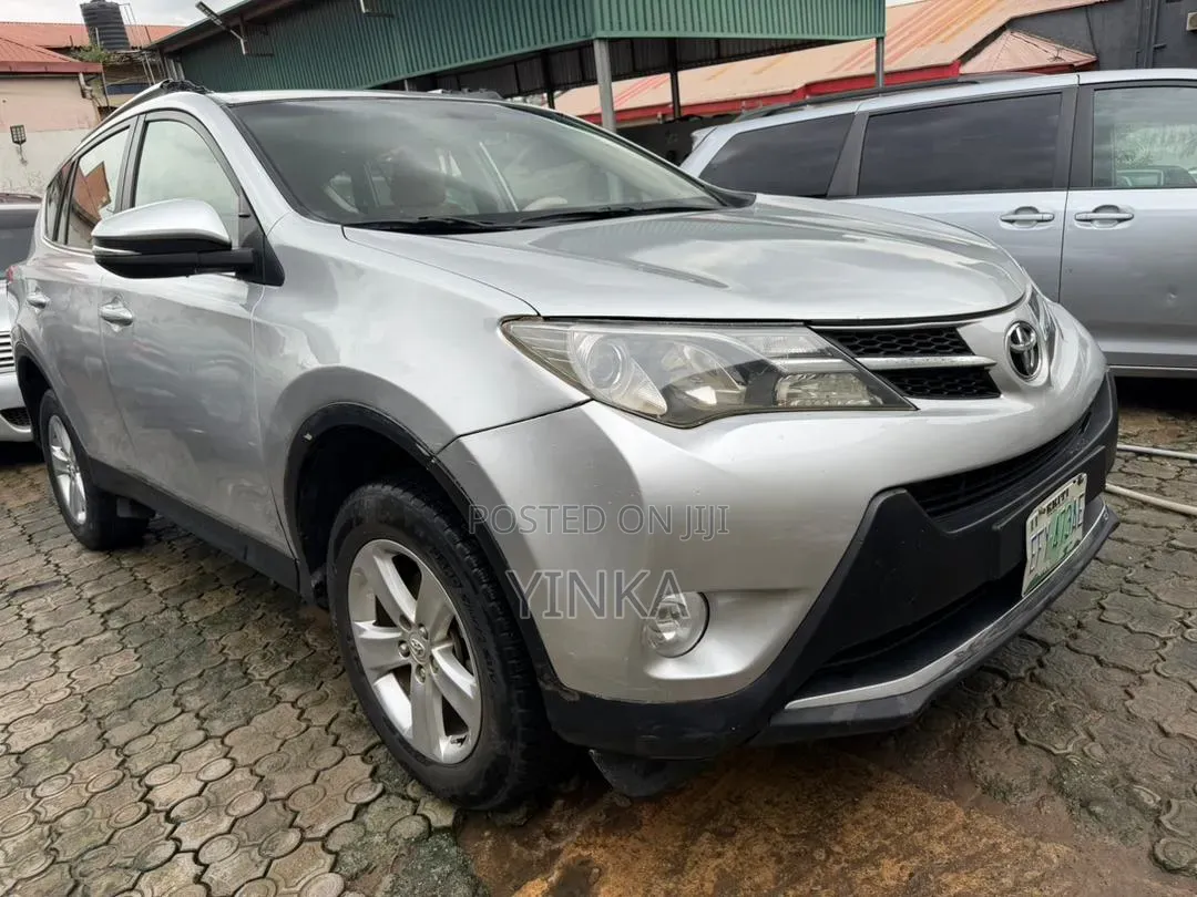 Toyota RAV4 2014 Silver