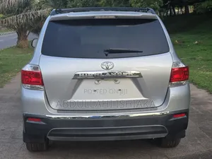 Toyota Highlander 2012 Silver