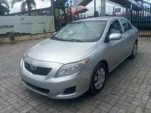 Toyota Corolla 2009 Silver