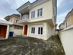 5bdrm Duplex in Ikota for rent