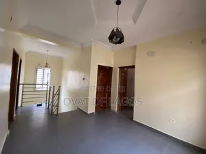 5bdrm Duplex in Ikota for rent