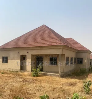 3bdrm Bungalow in Kubwa for sale