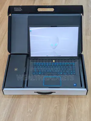 Laptop Alienware M16 R2 16GB Intel Core Ultra 7 SSD 1T