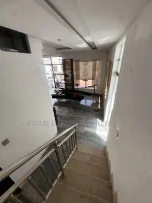 Lounge/Office Space