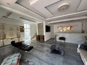 Lounge/Office Space