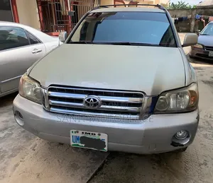 Toyota Highlander 2005 Silver