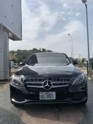 Mercedes-Benz C300 2016 Black