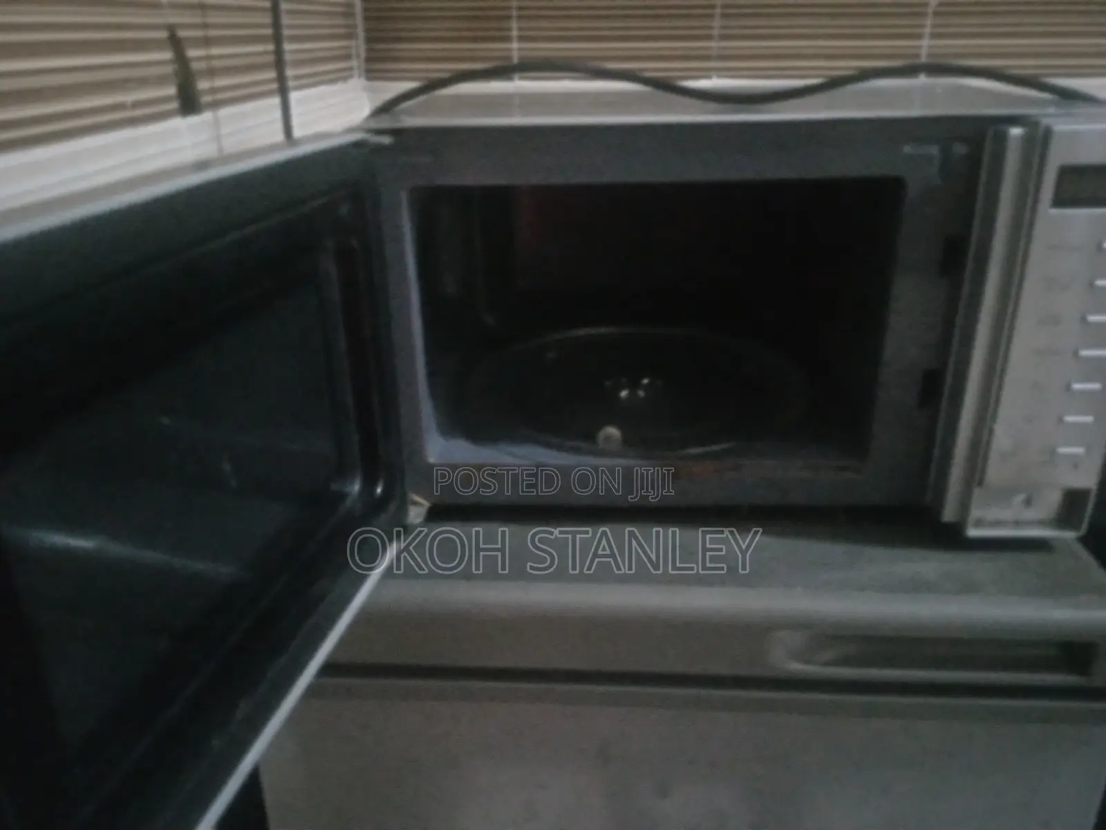 Hisense Microwave