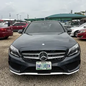 Mercedes-Benz C300 2015 Black