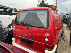 Volkswagen Transporter 2001 Red