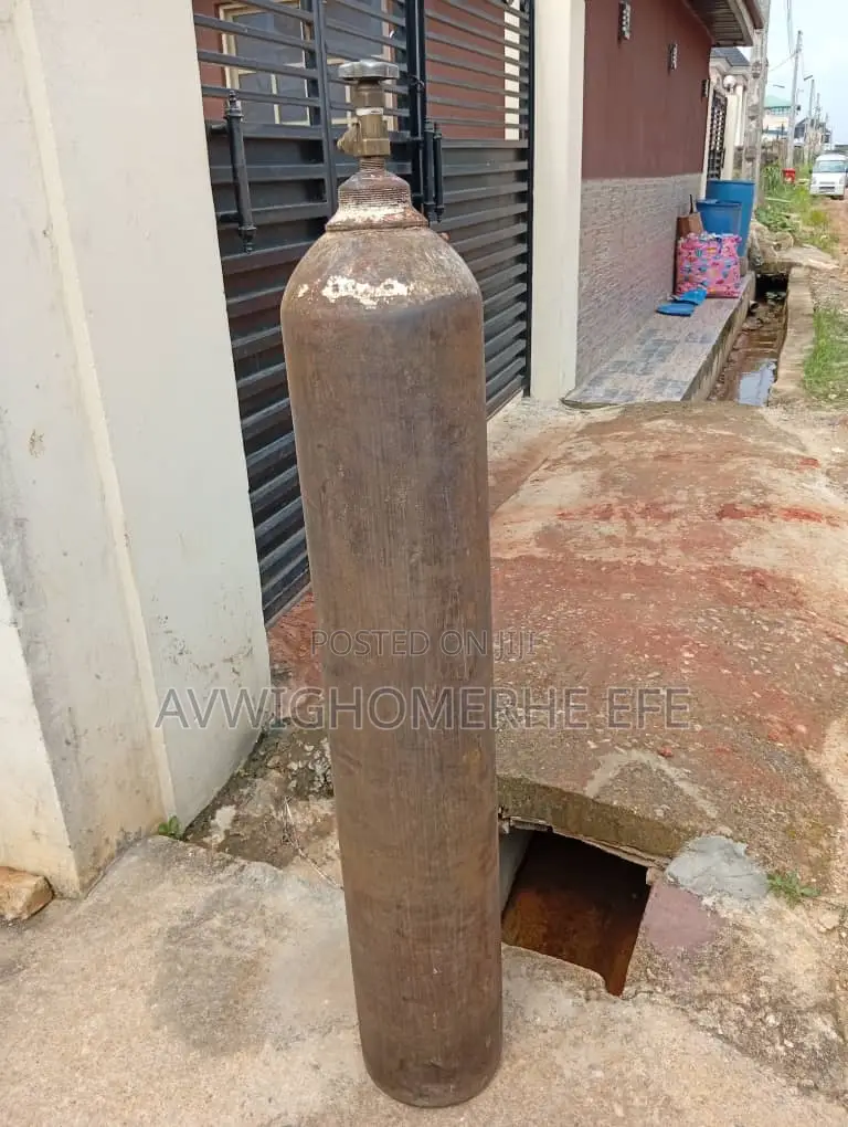 Nitrogen Gas And Cylinder